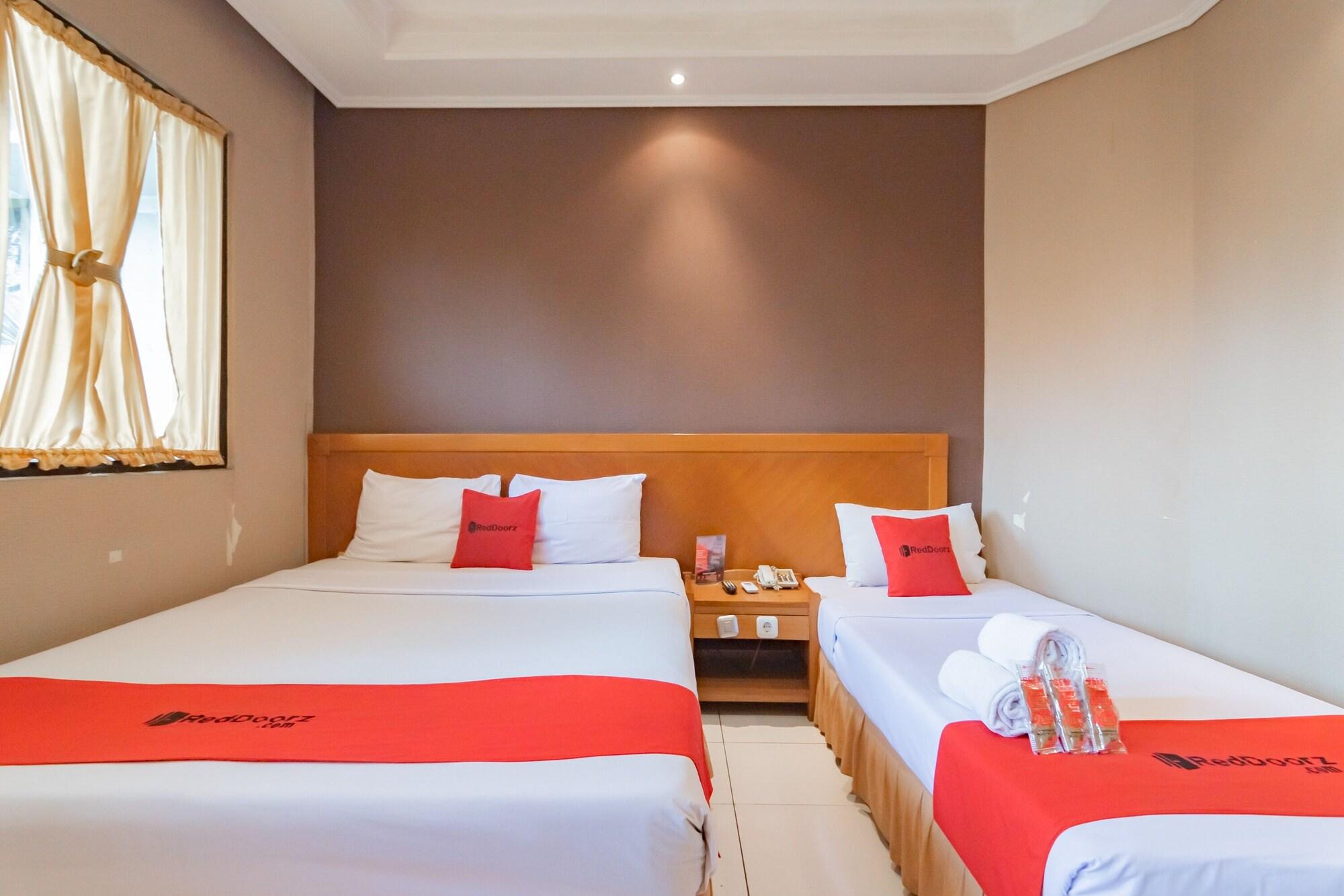 Reddoorz Plus @ Sukamulya Pasteur 2 Bandung Exteriör bild